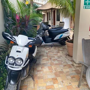 Malix Pek Hotel